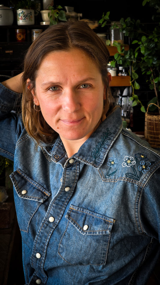 Camisas jeans bordadas