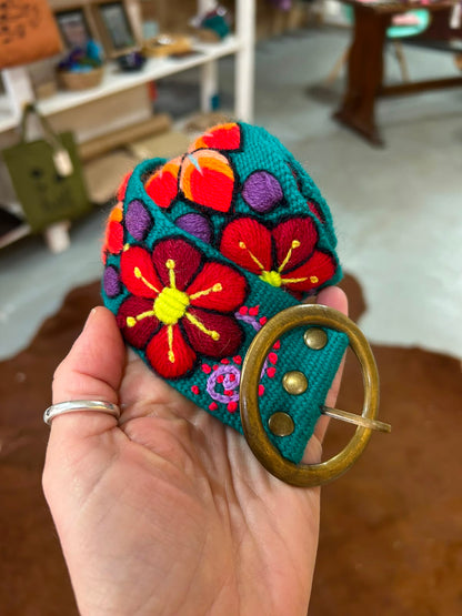 Cinturones Bordados