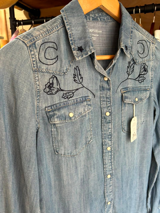 Camisa jeans bordada