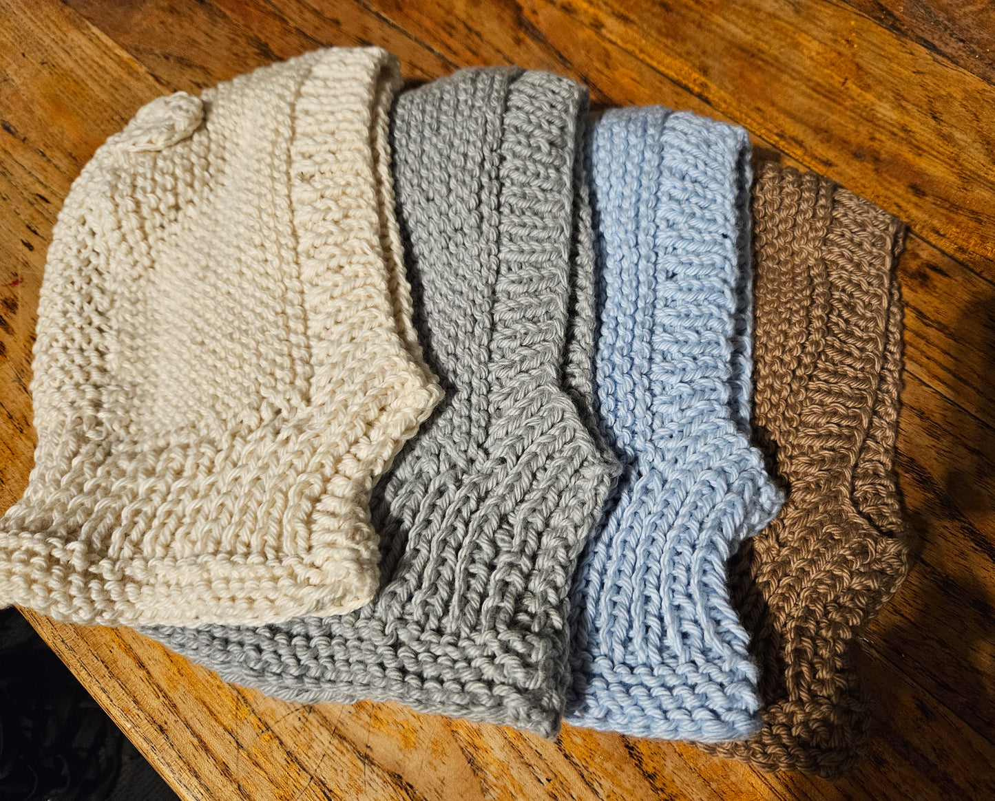 Gorro Pasamontañas tejido a mano a palillo en Algodón Pima.